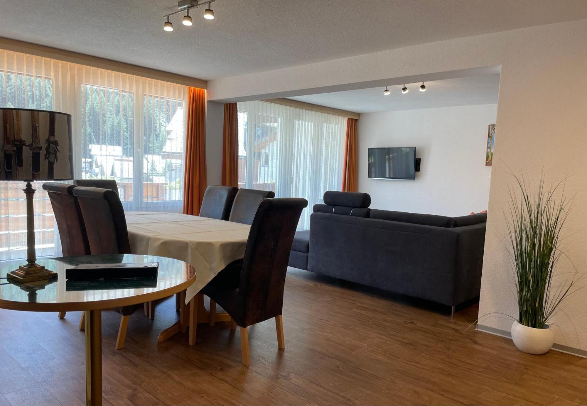 Saaserhof Apartments מראה חיצוני תמונה